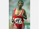 219180022-knapp-sportlerinnen-outfits-F09.jpg