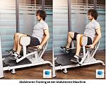Abduktoren-Training-an-der-Abduktoren-Maschine.jpg