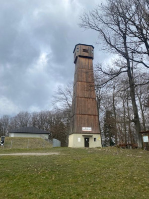 Steinknickle Turm.jpeg