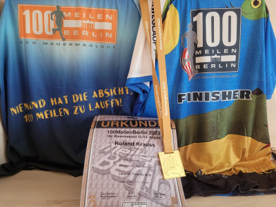 100Meilen-2023-Finisherglück.jpg