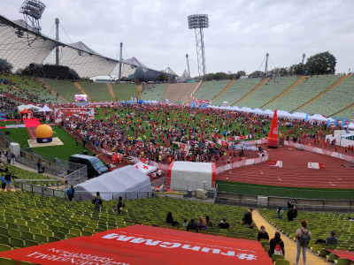 München-MA-2023-Gewusel-nach-Finish.jpg