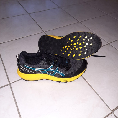 asics.jpg