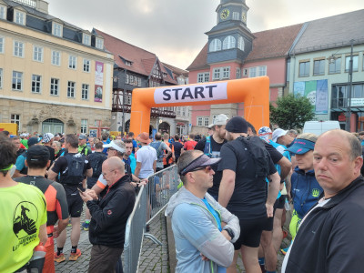 Rennsteig-SM-2024-05-Am-Start-Eisenach.jpg