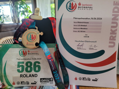 Metropol-MA-Fürth-Nbg-Urkunde-Medaille-Start-Nr.jpg