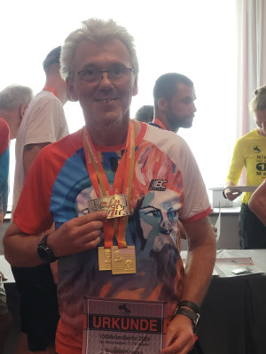 Mauerweglauf-Berlin-2024-ausgezeichneter-Roland.jpg