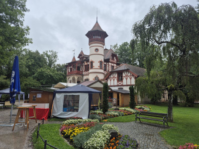 Ammersee-Ultra-2025-Schlößchen-bei-Herrsching.jpg